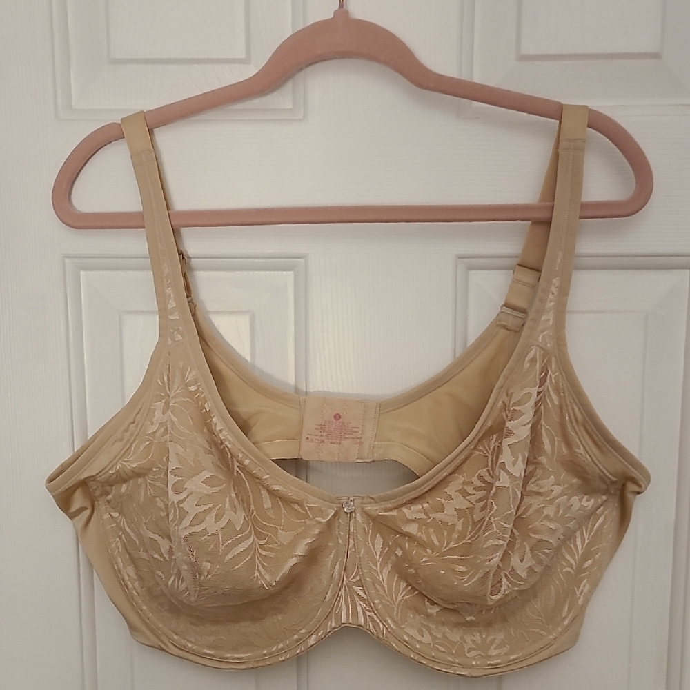 Breezies Beige Floral Lace Bra